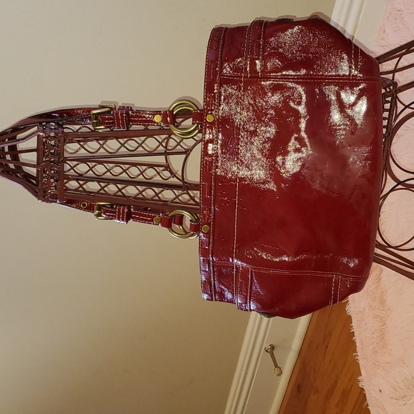 Coach Handbags - EUC Coach burgundy purse